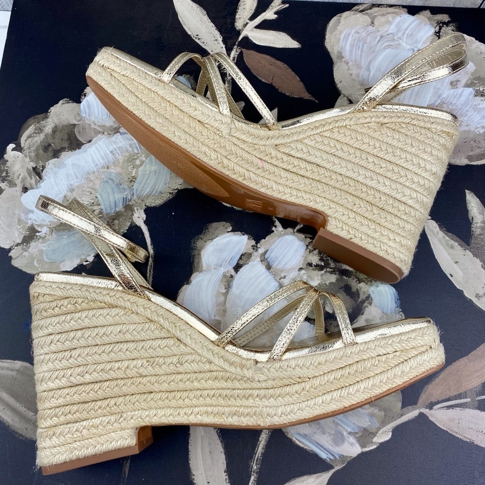 ZARA Gold Metallic Wedge Strappy Sandals in Gold Size 10. - Picture 6 of 9